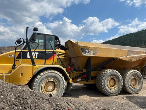 Articulated Dump Truck CAT 730