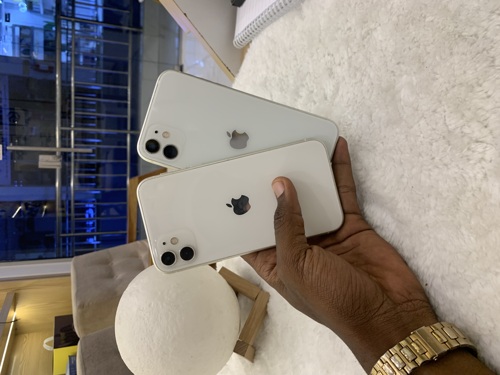 iPhone 11 plain