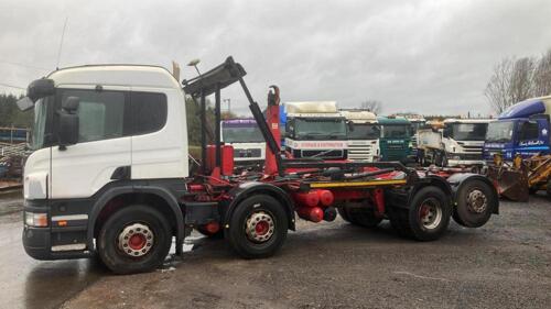 SCANIA P420, 8X4 CHASSIS CABIN