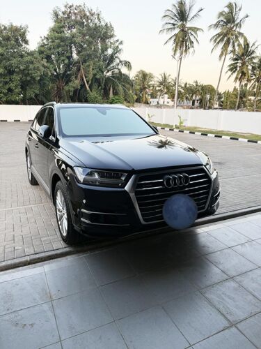 Audi Q7 Nzuri Namba EMG 2018
