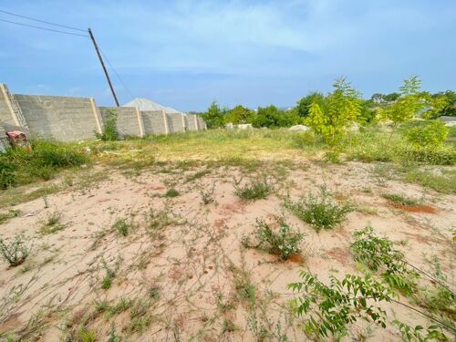 PLOT FOR SALE AT SALASALA