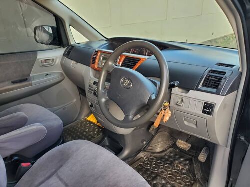 TOYOTA NOAH ML 12