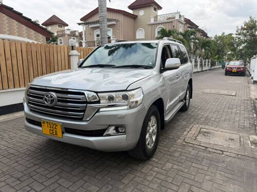 NAUZA TOYOTA LANDCRUSER PRADO 