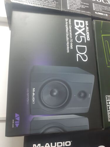 Studio monitors nchi 5