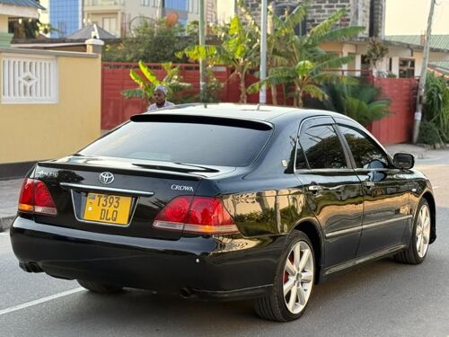 Toyota Crown  Athlete 