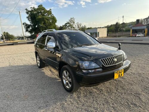 Toyota harrier old