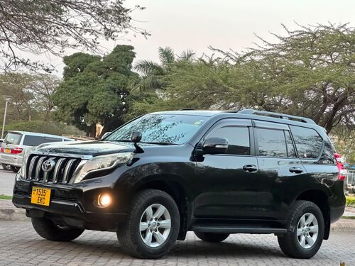 TOYOYA LANDCRUISER PRADO 