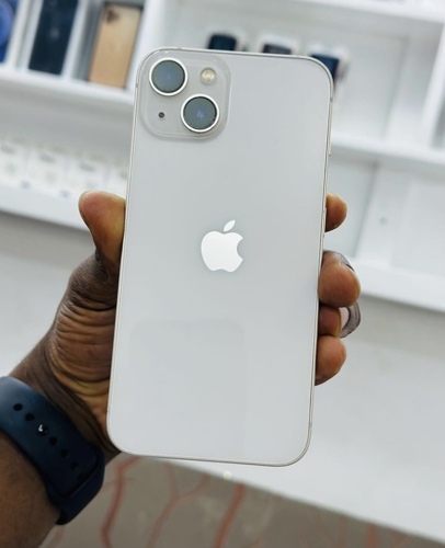 Iphobe 13 1,530,000/=