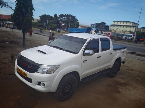 Hilux double cabin Pickup 1kd 
