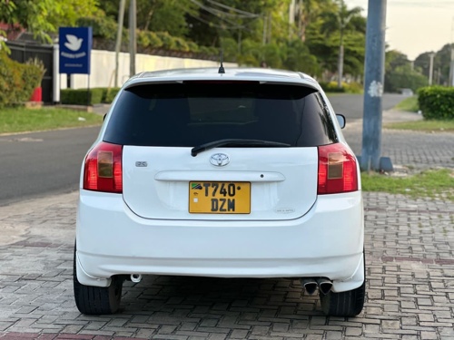 TOYOTA RUNX SWEET DZN