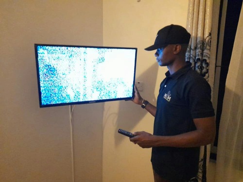 Mtaalamu wa kufunga Tv channels system