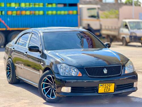 Crown Athlete Mil 16.7 tu