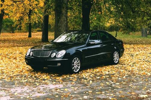 Mercedes Benz, E320