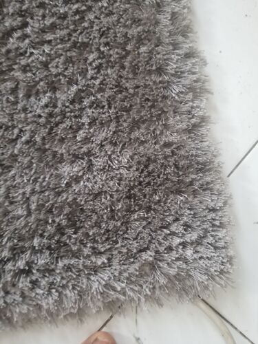 Carpet manyoya safi kabisa