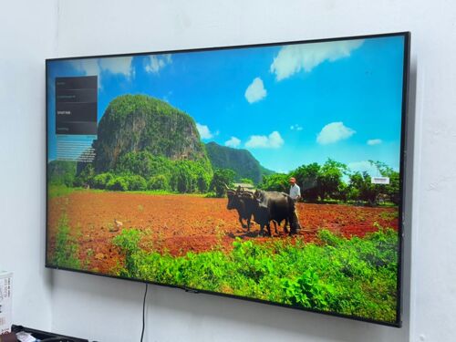 Samsung crystal 58 inches tv