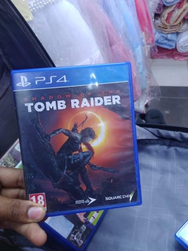 TOMB RAIDER PS4 (USED)