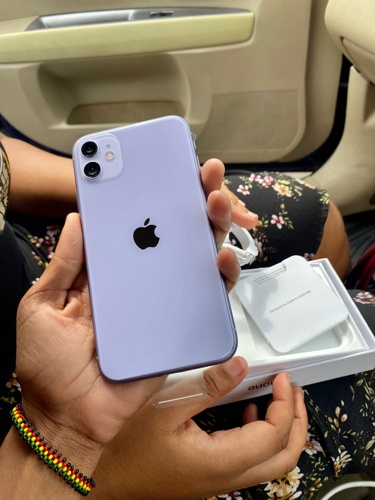 Brand New Iphone 11 Gb64