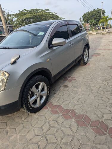 Nissan dualis UK 2008 bei 11.5