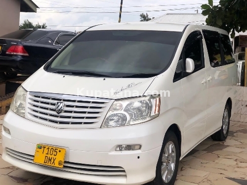 Toyota Alphard inauzwa