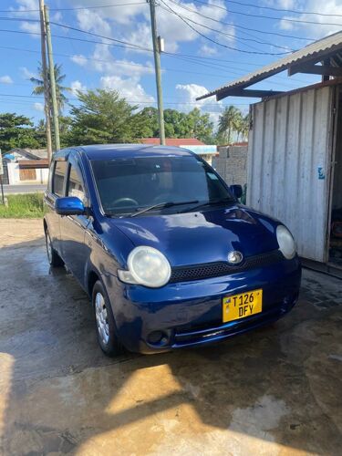 TOYOTA SIENTA  0696002320