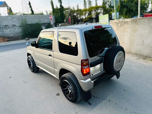 Pajero Mini