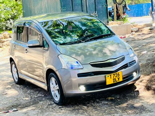 Toyota ractis inauzwa 10.8