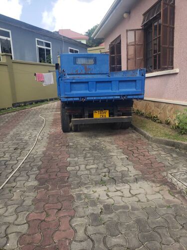 Center tipper Engine 4d33