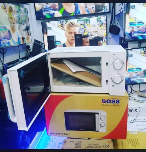Microwave boss Lita 20