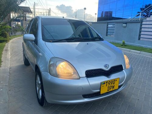 TOYOTA VITZ OLD DP 7.5M