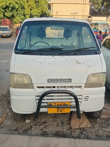 Suzuki carry bichwa kubwa