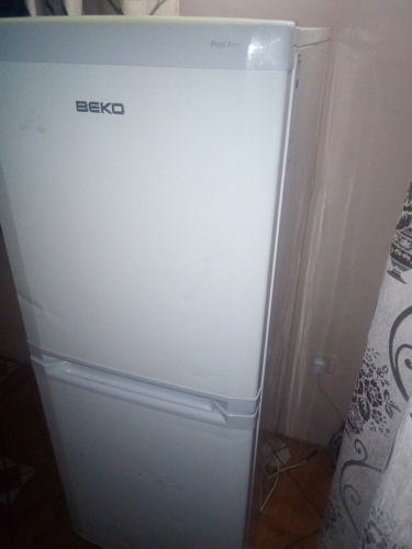 Fridge and freezer 