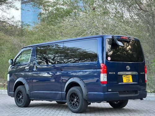 Toyota hiace quantum 2kd
