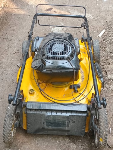 Machine kubwa ya kufyeka