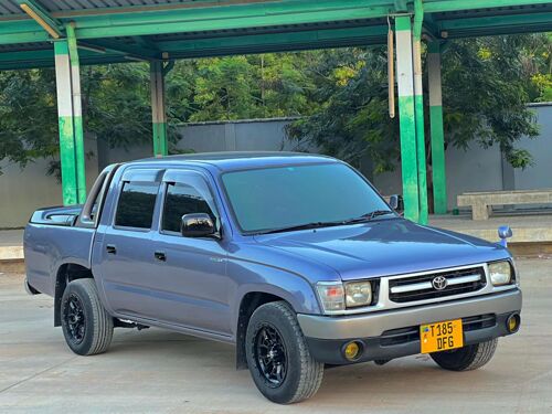 Hilux Double cabin Pickup 