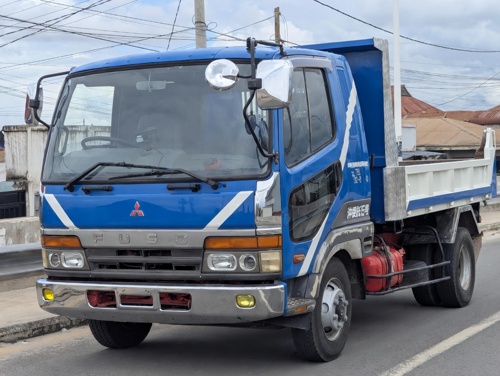 NAUZA GARI NZURI SANA 