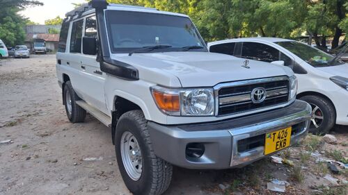 Landcruiser Lx year 2016