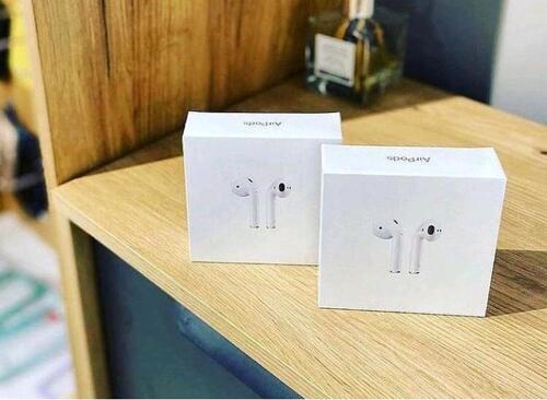 AirPods