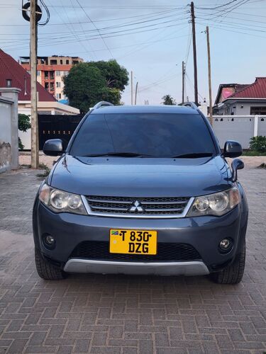 MISTUBISHI OUT LANDER