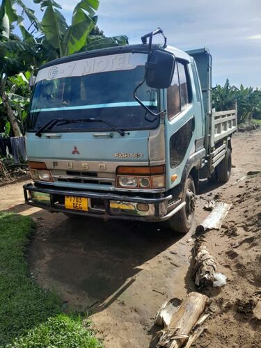 Fuso tipper tipa 6D17 