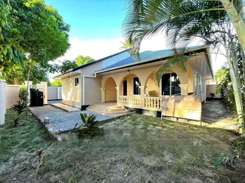 3BEDROOMS HOUSE AT MBEZI BEACH