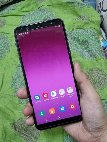 Samsung J8