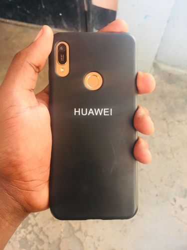 HUAWEI 