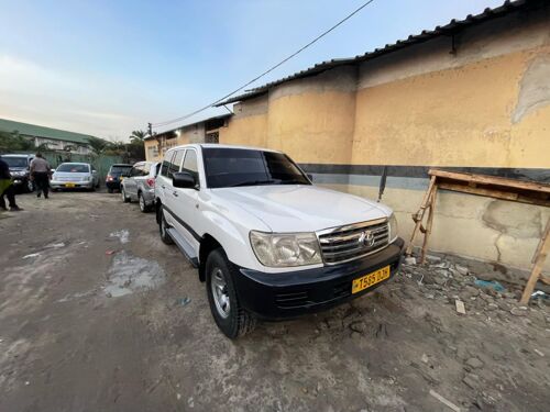 Landcruiser vx Amazon 