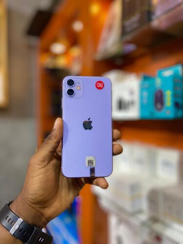iPhone 11Plain gb128