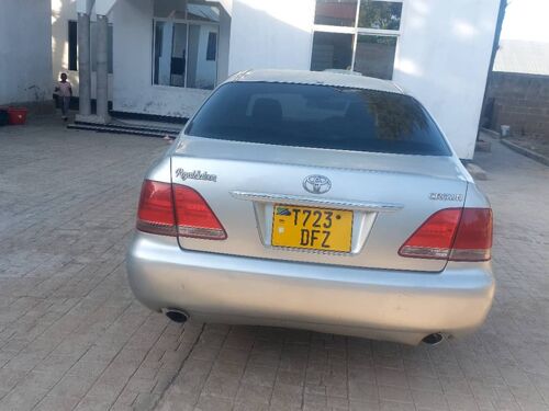 Toyota crown Royal 