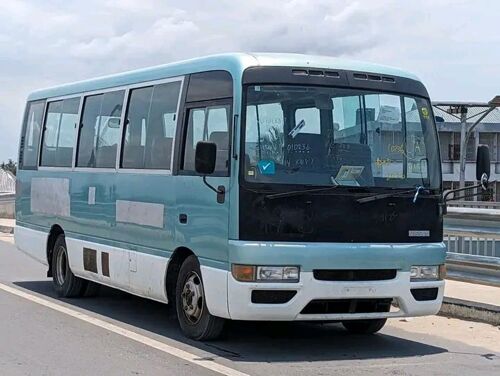 NISSAN CIVILIAN BEI ML55 