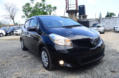 TOYOTA VITZ