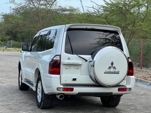 MITSUBISHI PAJERO 2006 Chassis