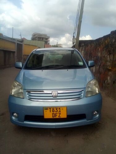 Toyota raum cc 1490 full ac 