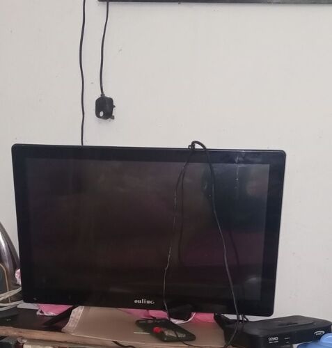  FLAT TV